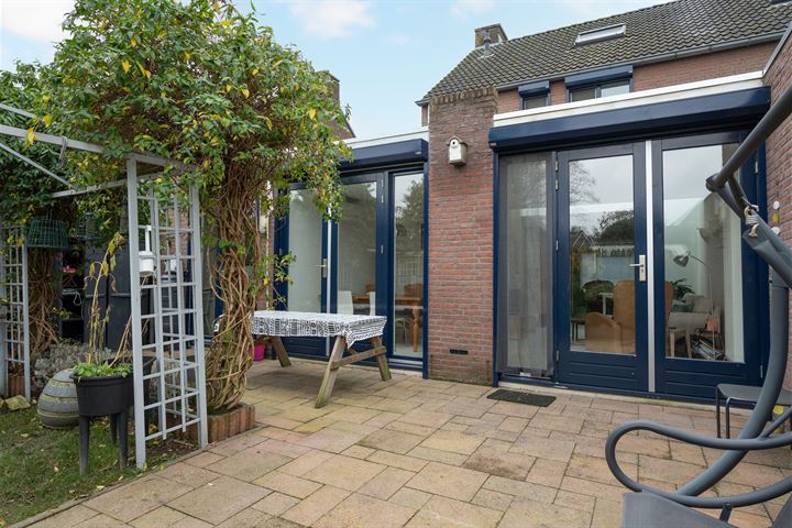 View photo 28 of Marsstraat 9