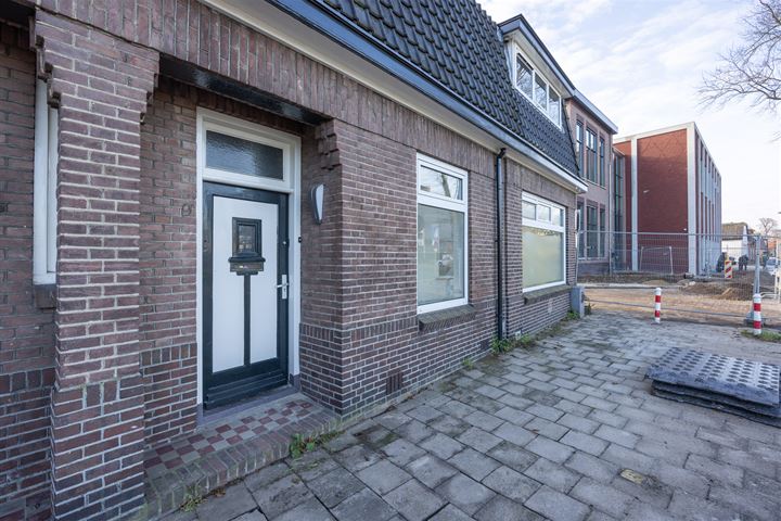 View photo 3 of Willem de Clercqstraat 9