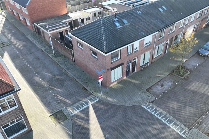 Bekijk foto 28 van Van Goorstraat 14