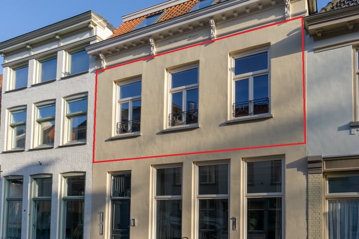 Bekijk foto 1 van Blauwehandstraat 14