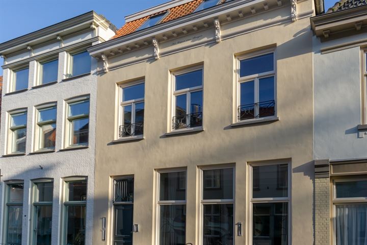 Bekijk foto 23 van Blauwehandstraat 14