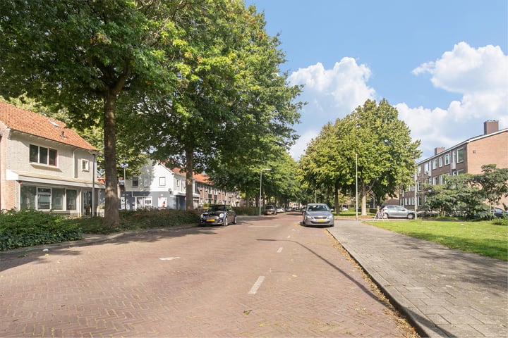 Bekijk foto 30 van Marienburghstraat 9