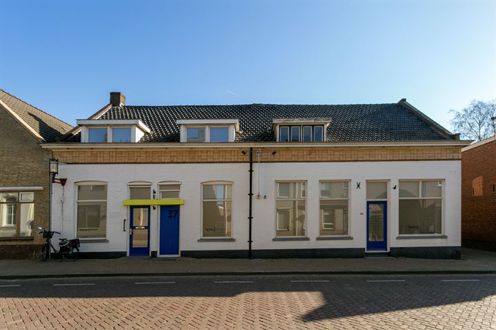 Dorpsstraat 37, Halsteren