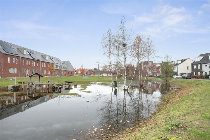 View photo 44 of Vlielandstraat 76