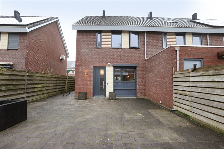 Bekijk foto 3 van M. Vasalisstraat 171