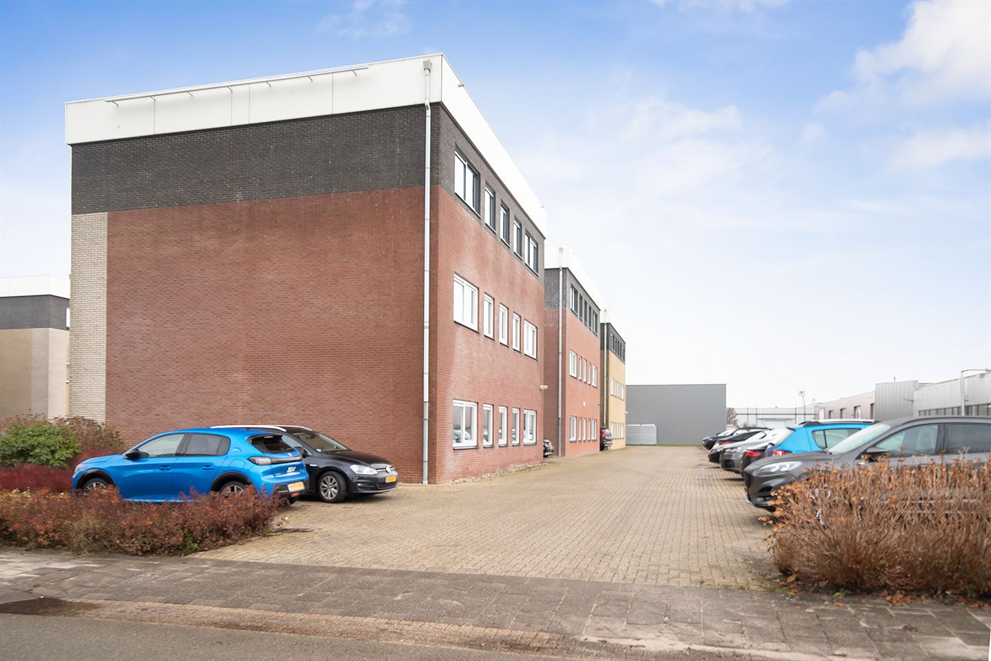 Bekijk foto 4 van Businesspark Friesland-West 27-E