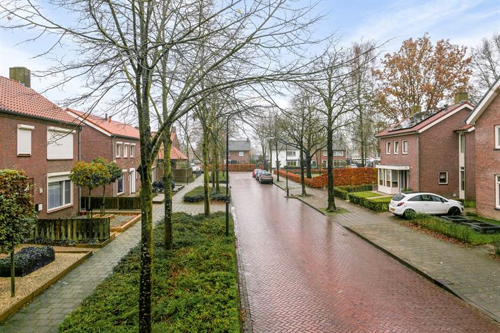 Bekijk foto 41 van Lindenstraat 74