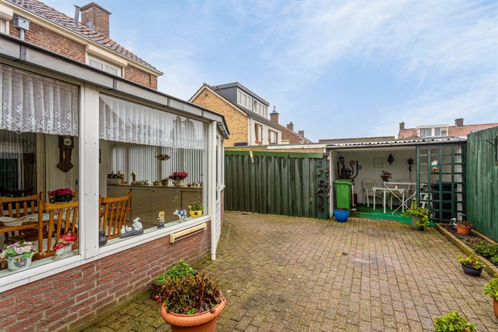 View photo 21 of Prins Bernhardstraat 24