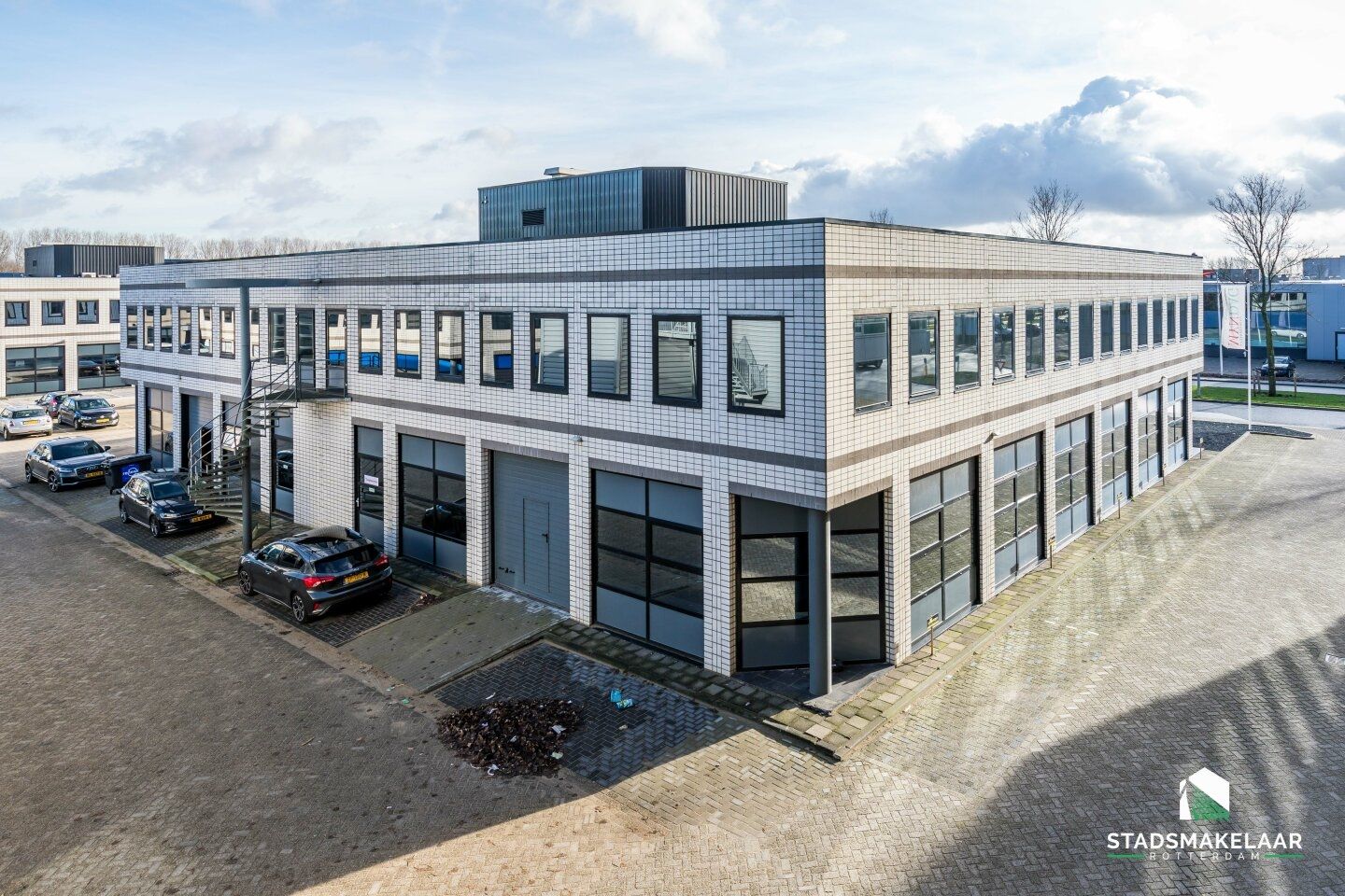 View photo 1 of Vareseweg 61