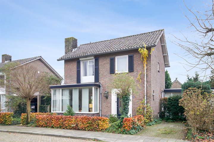 Bekijk foto 1 van Jan Steenstraat 9