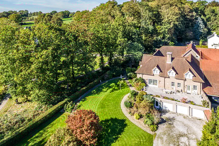 Foto 6 van Nierhoven 10