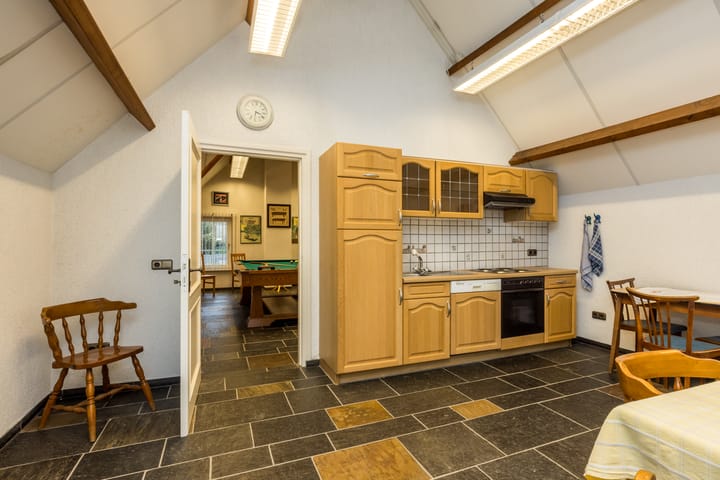 Foto 45 van Nierhoven 10