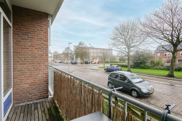 Bekijk foto 14 van H.A. Lorentzstraat 16