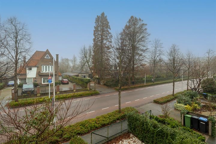 Bekijk foto 6 van Graaf Florisweg 57