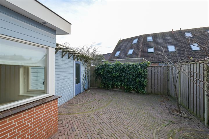 View photo 28 of Weg acker 65