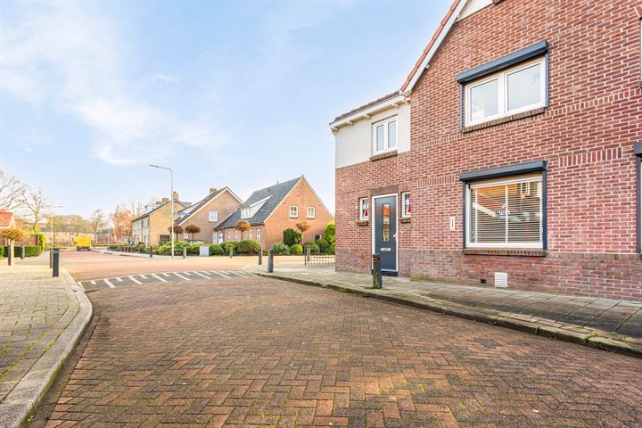 Bekijk foto 31 van Steendalerstraat 97