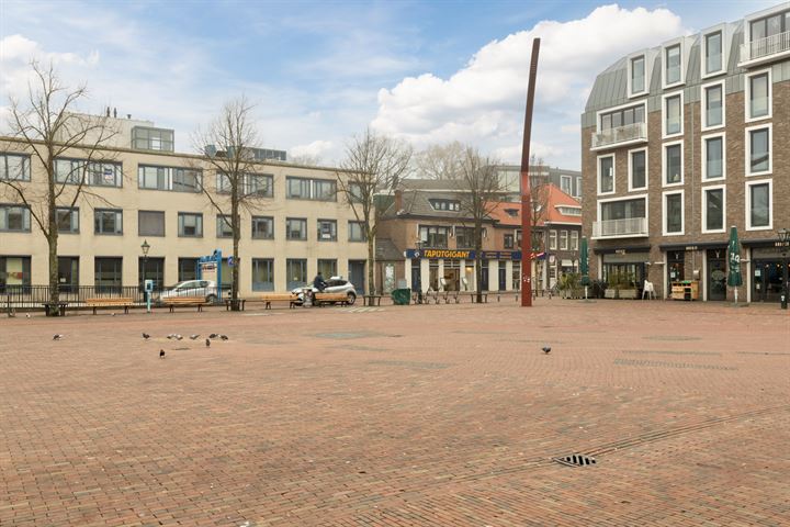 Bekijk foto 39 van Museumstraat 67