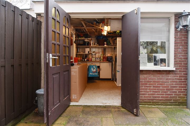 Bekijk foto 17 van Jan van Houtstraat 61