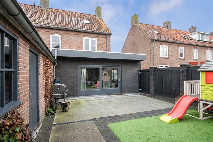 Bekijk foto 38 van Suitbertusstraat 13