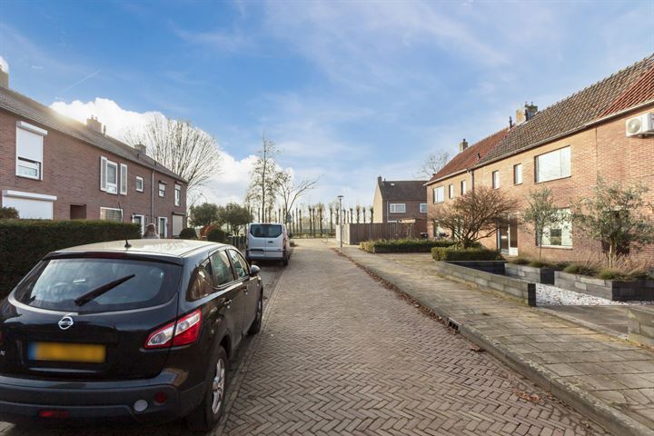 Bekijk foto 37 van Groot Kraaivenstraat 4