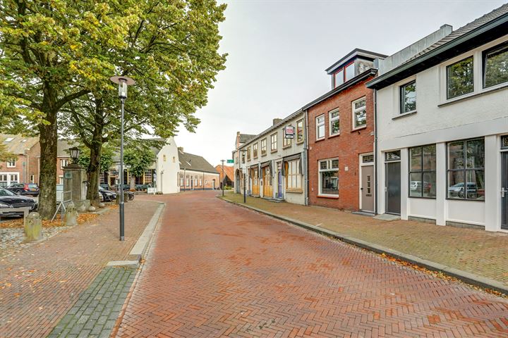 View photo 42 of Raadhuisstraat 3