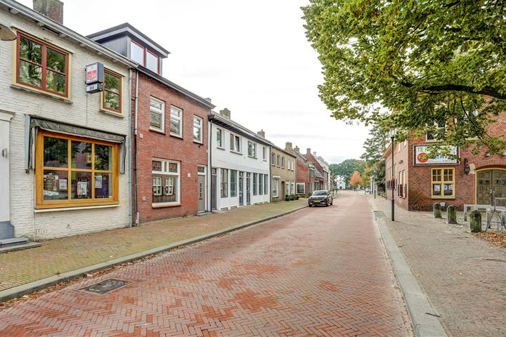 View photo 43 of Raadhuisstraat 3