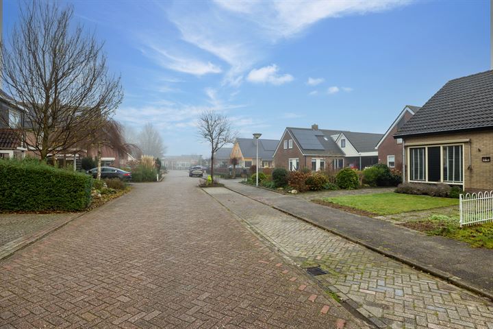 Bekijk foto 40 van Schoolstraat 14