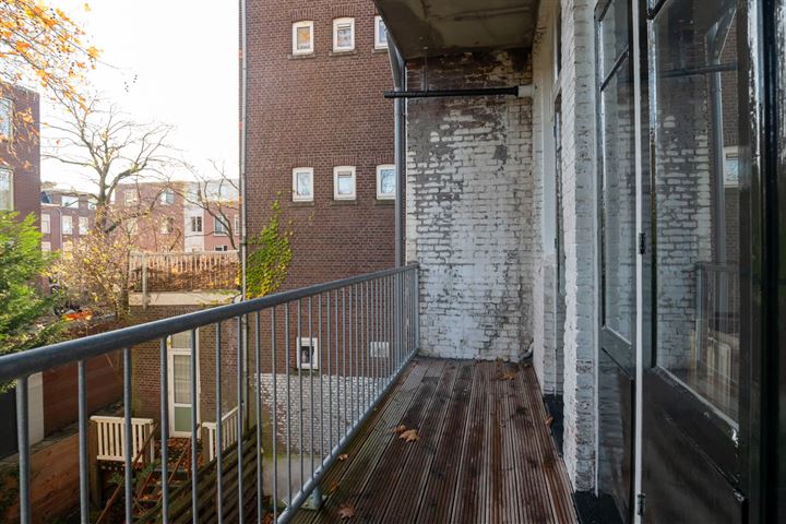 Bekijk foto 5 van IJsclubstraat 38-B 01