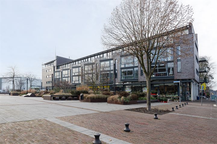 Raadhuisplein 11-13, Alblasserdam