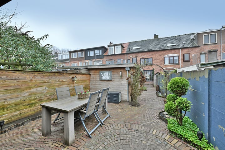 View photo 31 of Hellebaardstraat 21