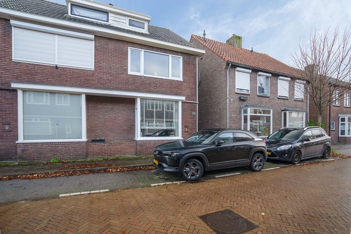 Bekijk foto 5 van Van Riebeekstraat 40