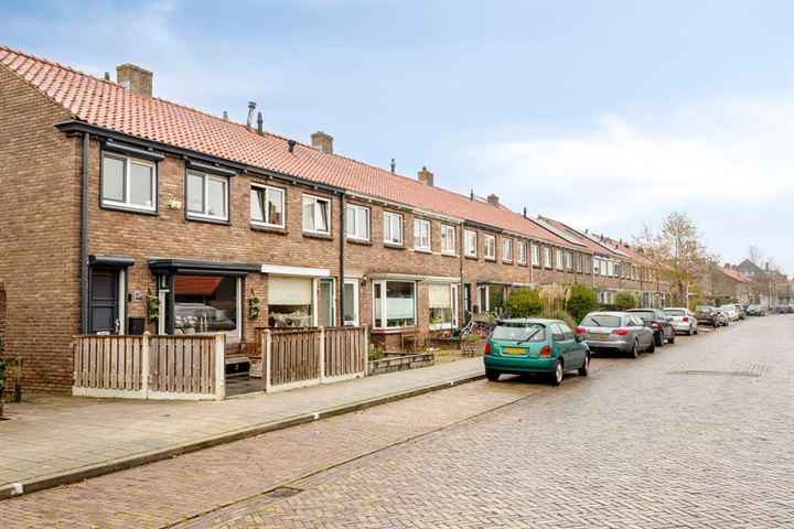 Bekijk foto 28 van Vermeerstraat 48