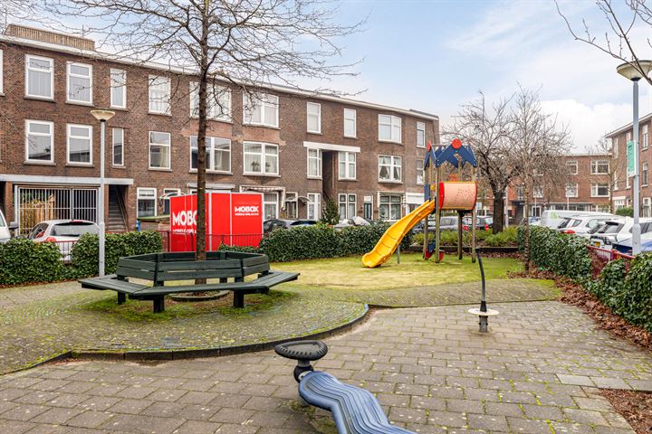 Bekijk foto 10 van van Naeltwijckstraat 80