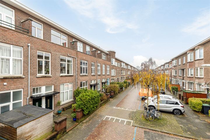 Bekijk foto 49 van van Naeltwijckstraat 80