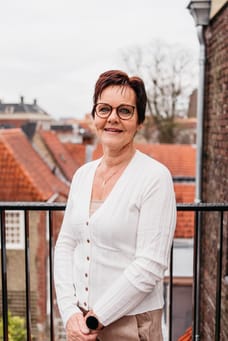 Thea van Vliet - Lantinga - Commercieel Medewerker
