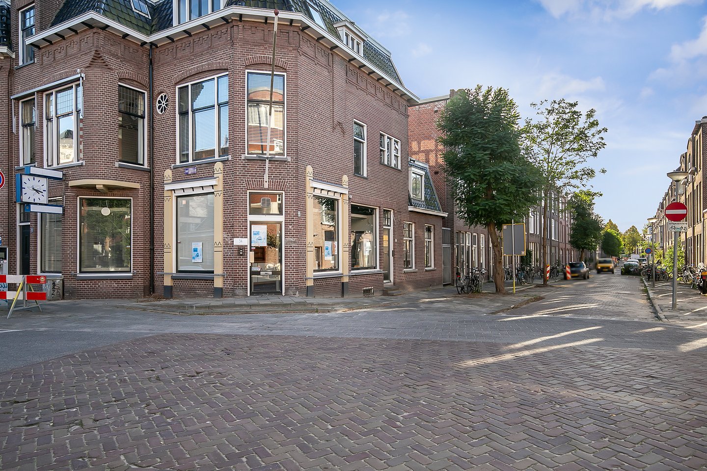 Bekijk foto 1 van Moesstraat 34