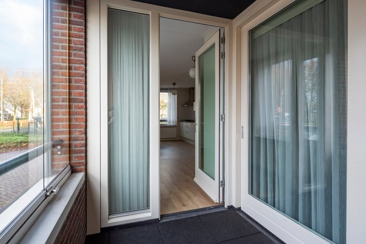 Bekijk foto 15 van Pastoor van Beugenstraat 52