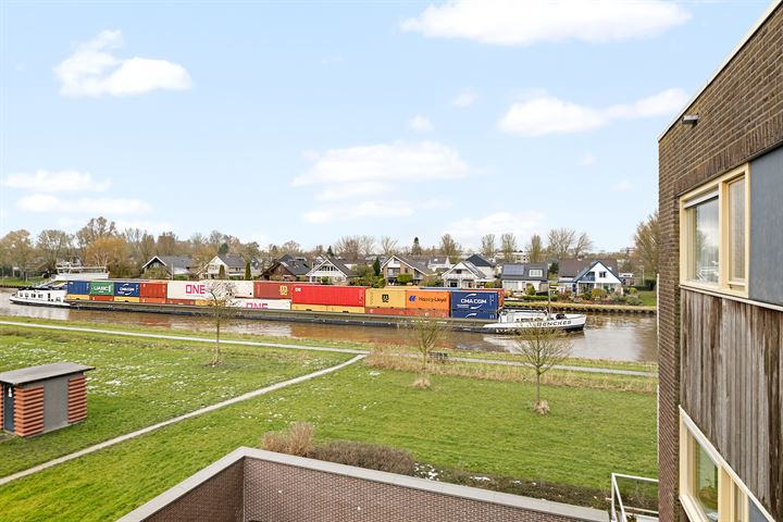 Bekijk foto 46 van Krommezijl 18