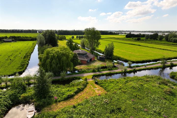 View photo 38 of Oukoopsedijk 14