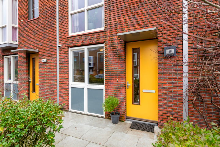 Bekijk foto 2 van Van den Broekstraat 88