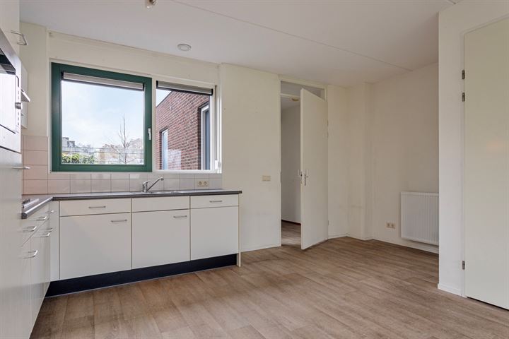 Bekijk foto 16 van Amerstraat 74