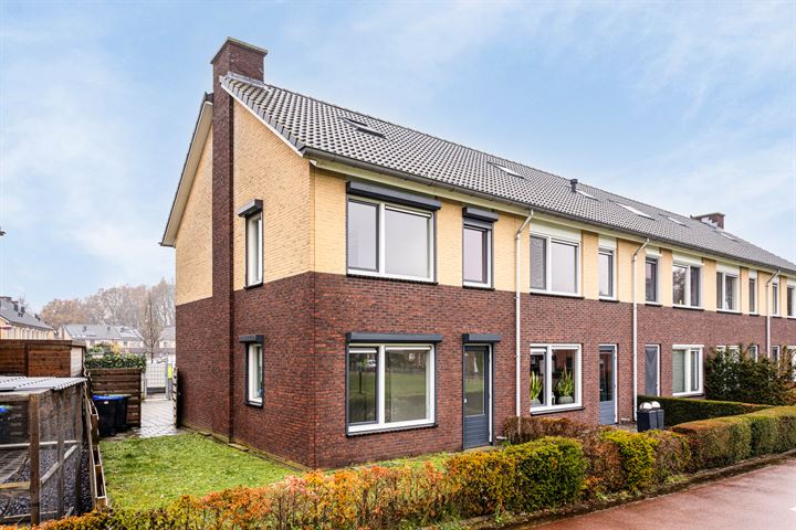 Bekijk foto 30 van Amerstraat 74