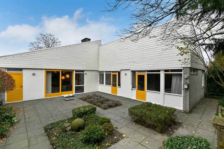 Bekijk foto 33 van Hindeloopenstraat 6