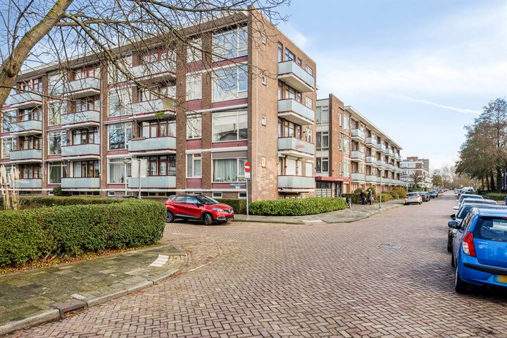 Bekijk foto 18 van van der Werffstraat 310