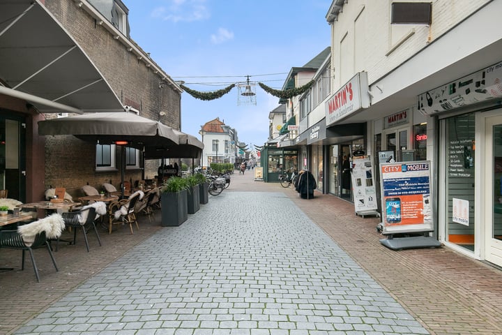 Bekijk foto 25 van Graaf van Egmondstraat 86