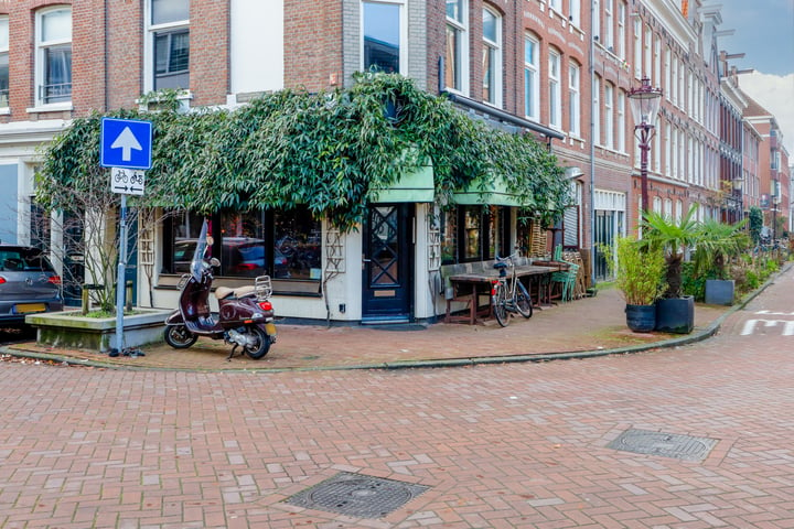 Bekijk foto 20 van Douwes Dekkerstraat 26-III