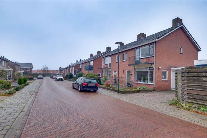 Bekijk foto 22 van Hieminkbeekstraat 17