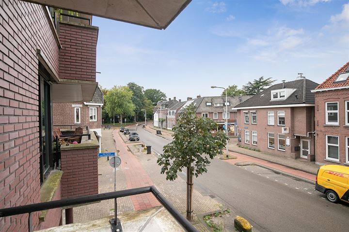 Bekijk foto 19 van Veldhovenring 152