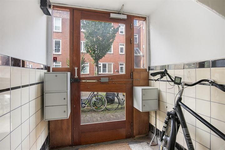 Bekijk foto 19 van Van der Meydestraat 22-D