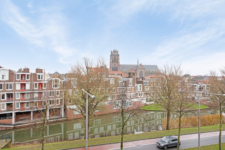 Bekijk foto 2 van Spuiboulevard 408